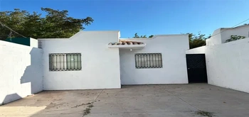 13_2891 | En Venta bonita Casa Una Planta, Fraccionamiento Cedros. | Castillo Bienes Raíces