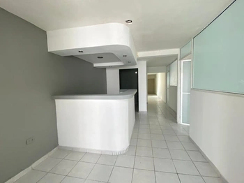 1_3019 | Excelente local  bien ubicado | Castillo Bienes Raíces