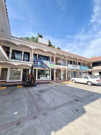 5_2945 | LOCAL COMERCIAL EN RENTA PLAZA SANTA ELENA | Castillo Bienes Raíces