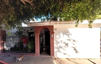 5_2844 | CASA EN VENTA FRACC MONTFERRANT | Castillo Bienes Raíces
