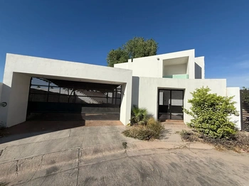 5_2850 | CASA EN VENTA PRIVANZAS RESIDENCIAL | Castillo Bienes Raíces
