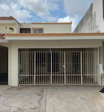 5_2961 | CASA EN RENTA AMUEBLADA FRACC EL PARQUE | Castillo Bienes Raíces