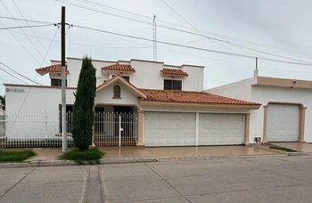 5_2976 | CASA EN RENTA FRACC CUAHUTEMOC | Castillo Bienes Raíces