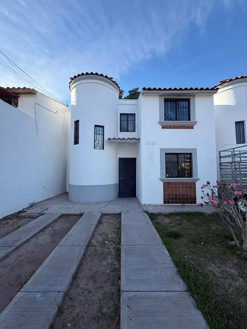 5_3113 | CASA EN VENTA FRACC LAZARO CARDENAS DEL RIO | Castillo Bienes Raíces