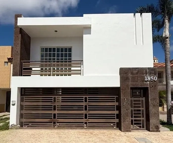 5_2983 | CASA EN RENTA FRACC LOS ALMENDROS | Castillo Bienes Raíces