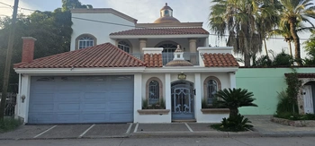 15_3031 | CASA EN VENTA 4 RECAMARAS COLONIA ANAHUAC | Castillo Bienes Raíces